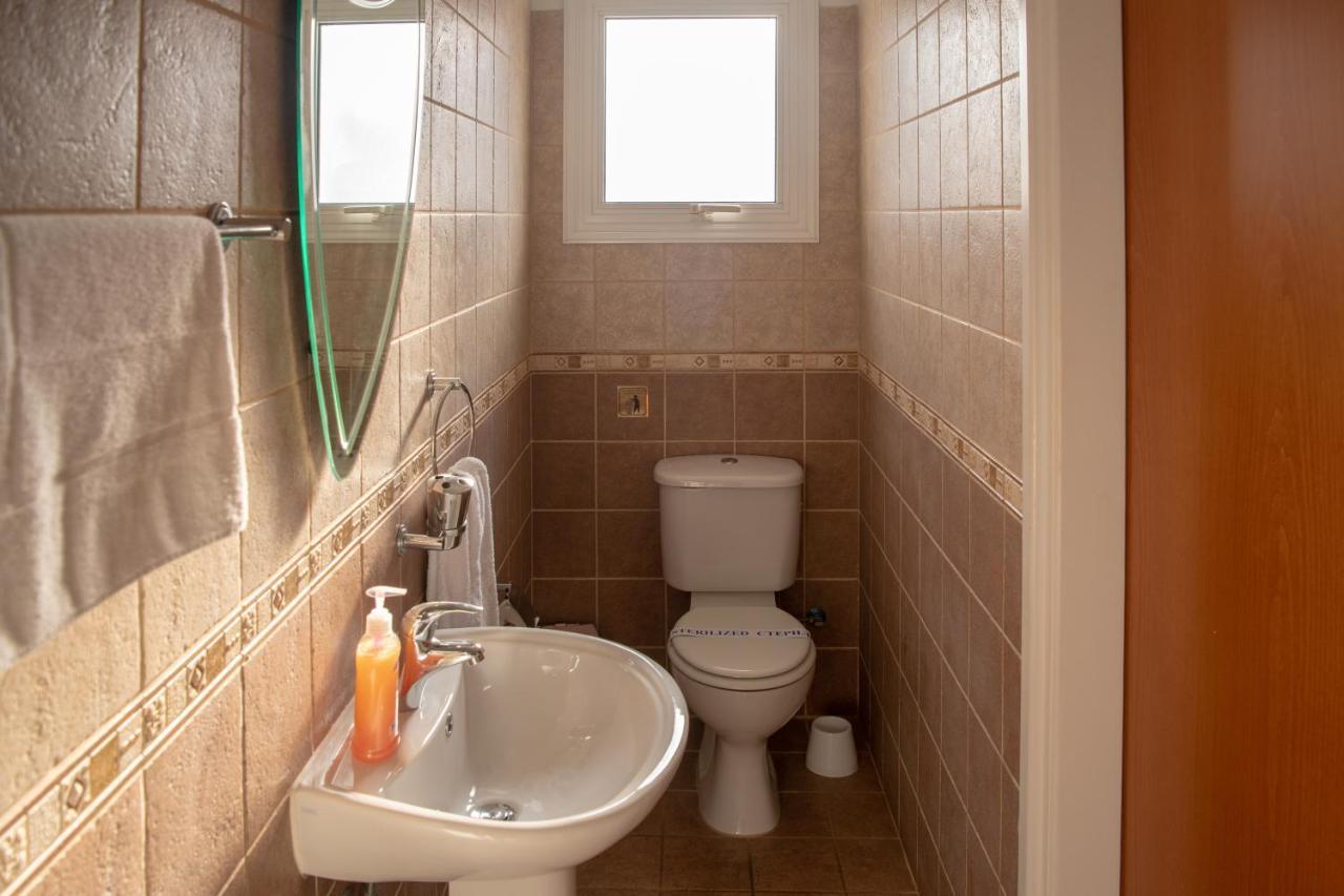 Villa Ruby Nissi Beach Ayia Napa Exterior photo